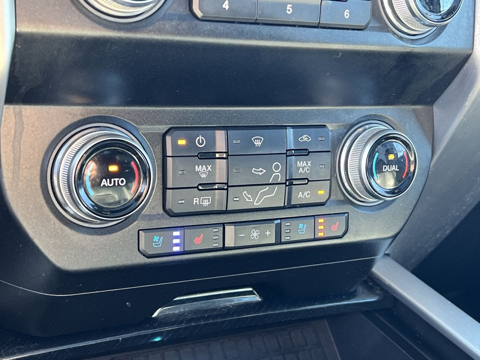 2020 Ford F-450SD Platinum