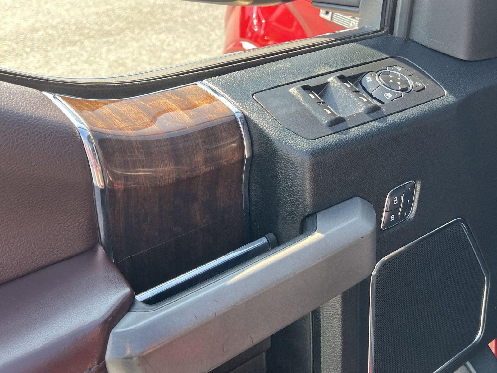 2017 Ford F-150 Platinum