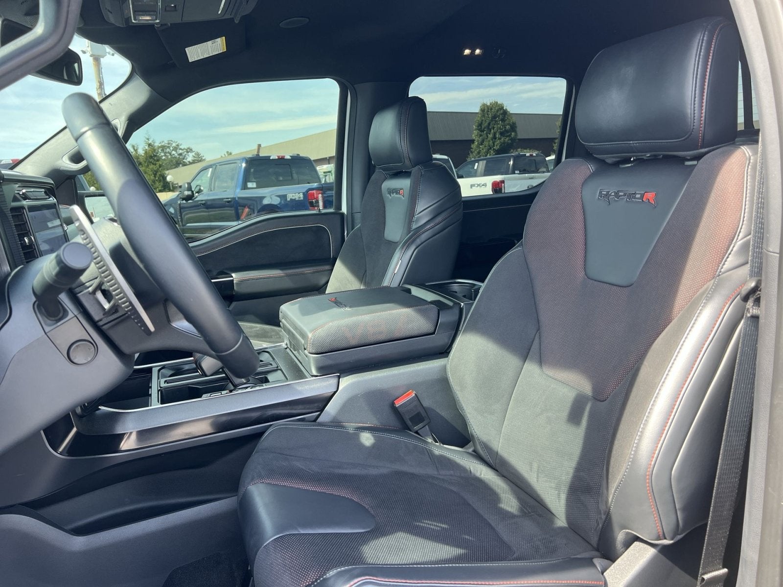 2025 Ford F-150 Raptor R