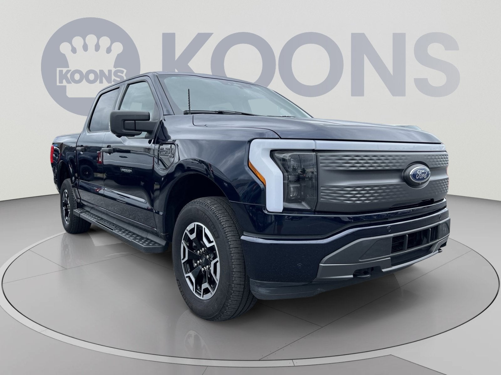2023 Ford F-150 Lightning XLT