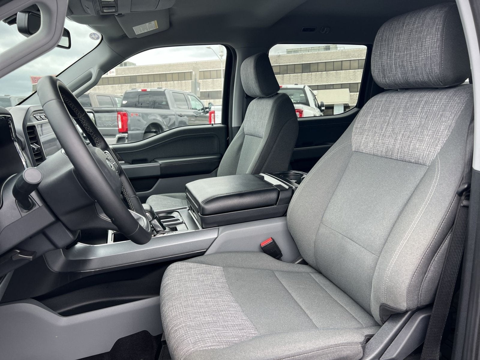 2023 Ford F-150 Lightning XLT