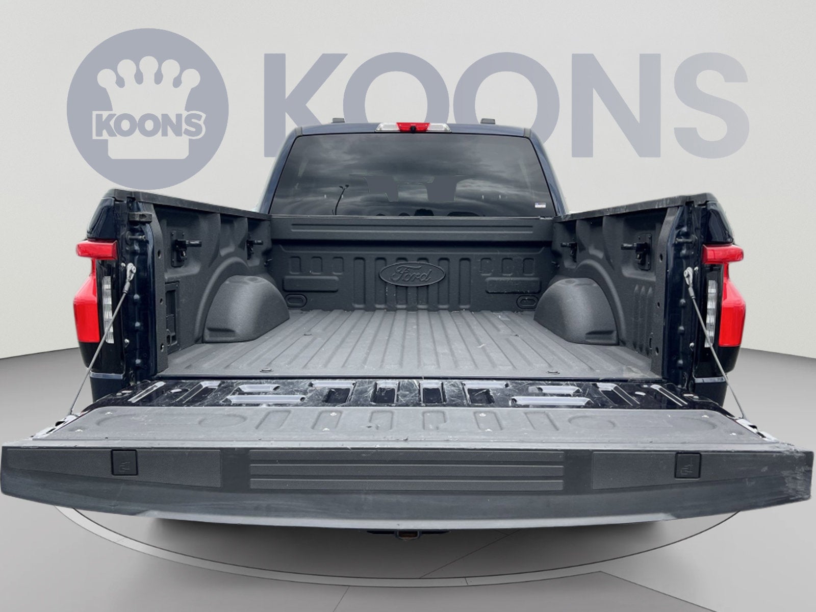 2023 Ford F-150 Lightning XLT