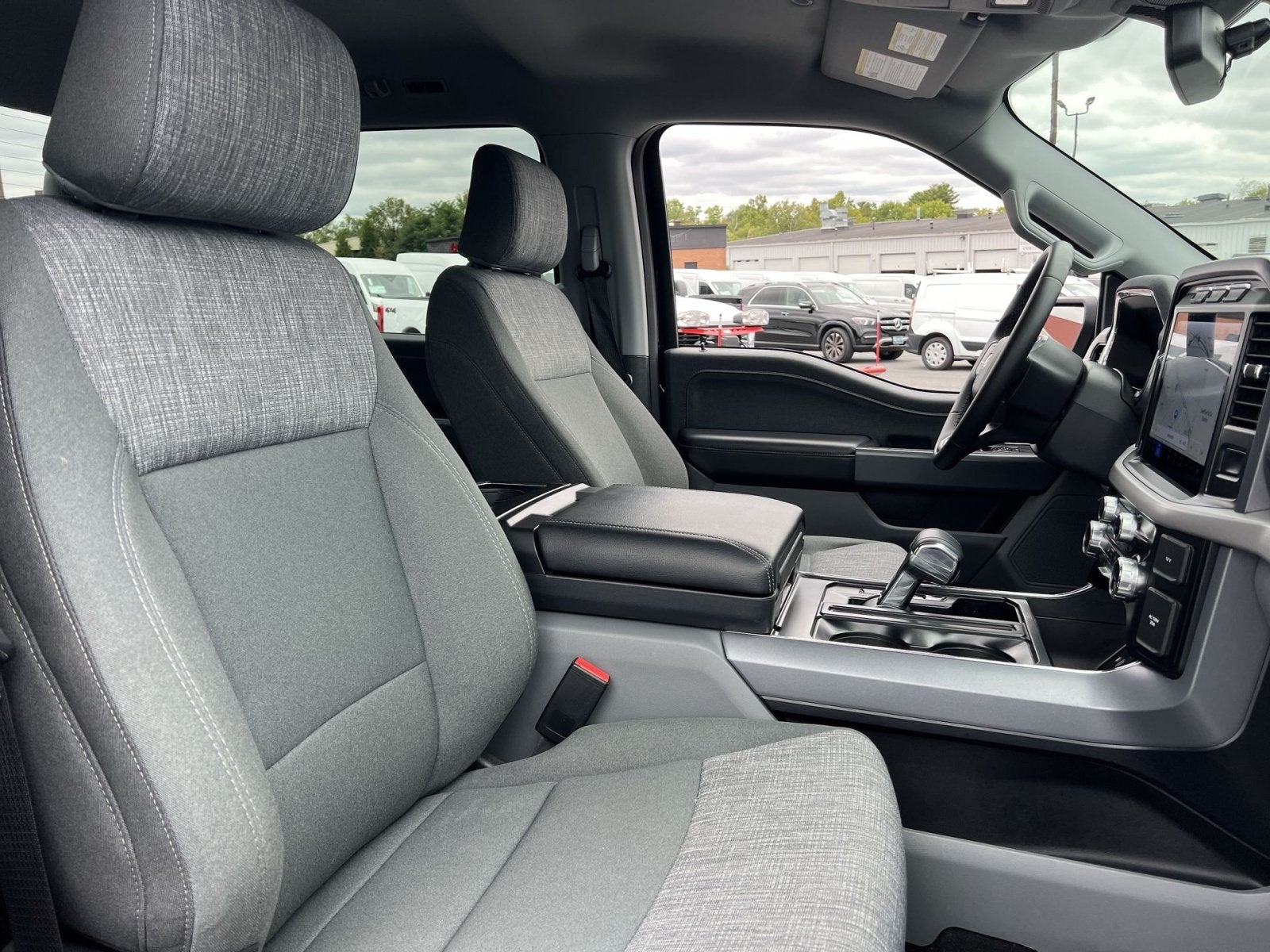 2023 Ford F-150 Lightning XLT