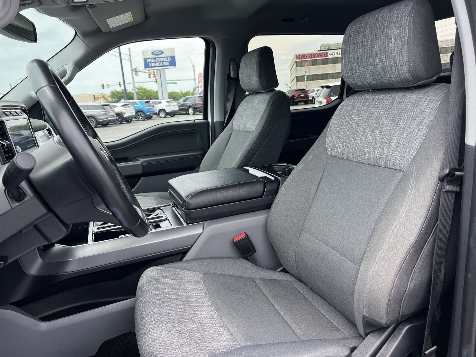 2022 Ford F-150 Lightning XLT
