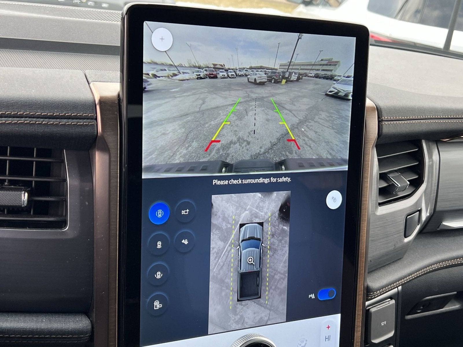 2023 Ford F-150 Lightning Lariat