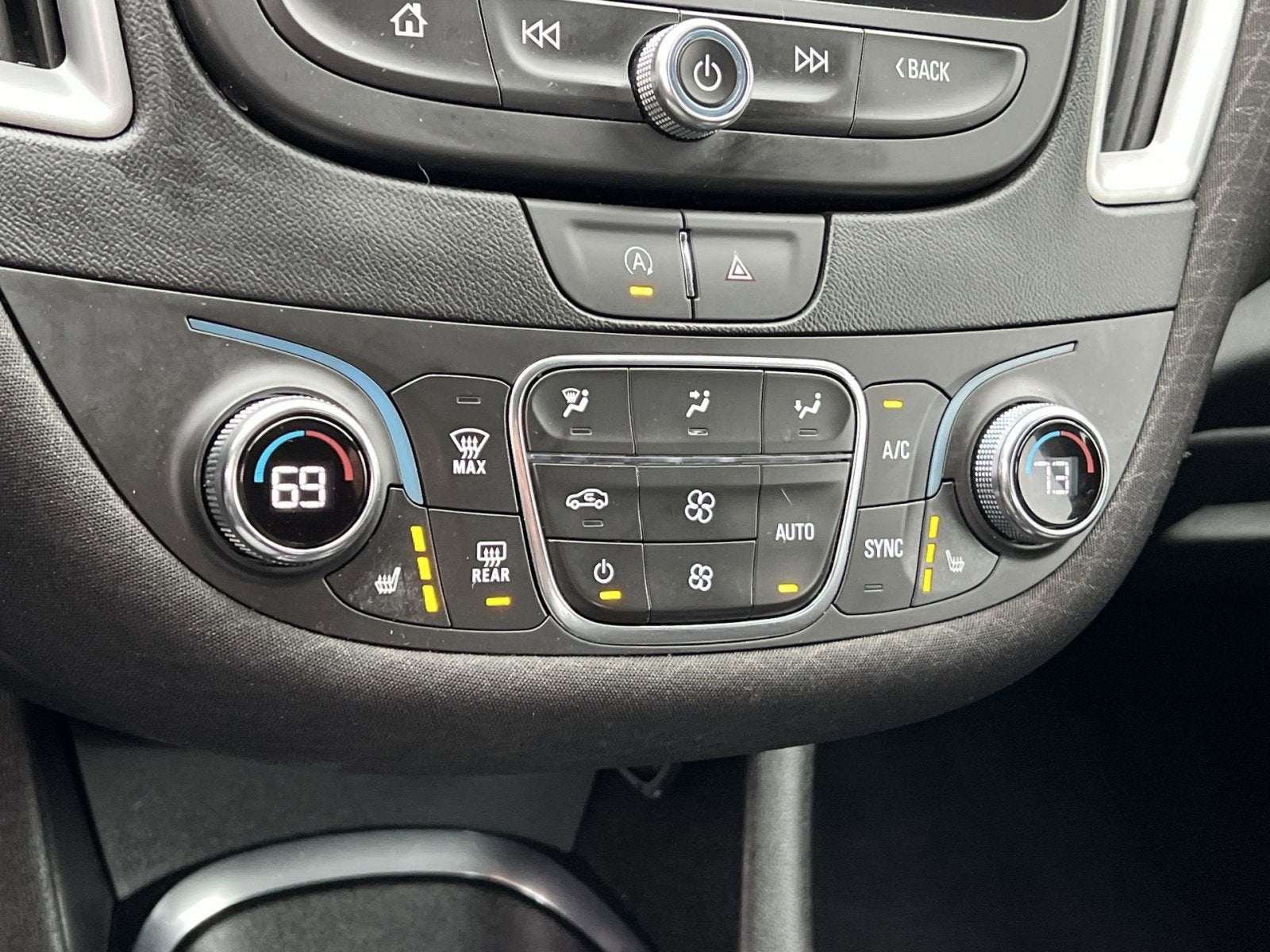 2023 Chevrolet Malibu LT w/1LT