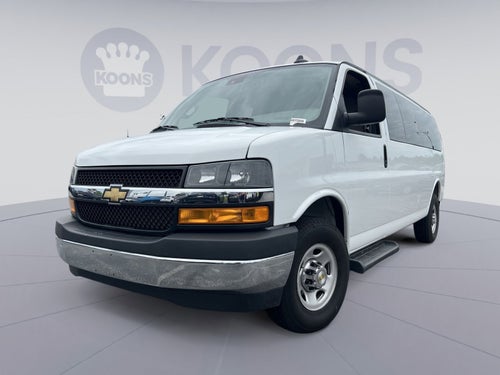 2025 Chevrolet Express 3500 LT