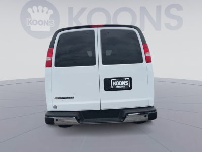 2025 Chevrolet Express 3500 LT