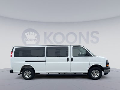 2025 Chevrolet Express 3500 LT
