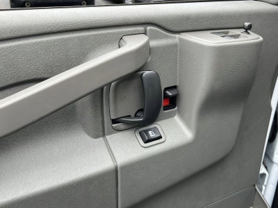 2025 Chevrolet Express 3500 LT