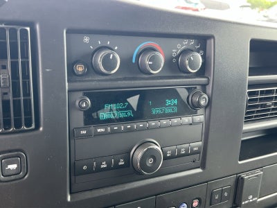 2025 Chevrolet Express 3500 LT