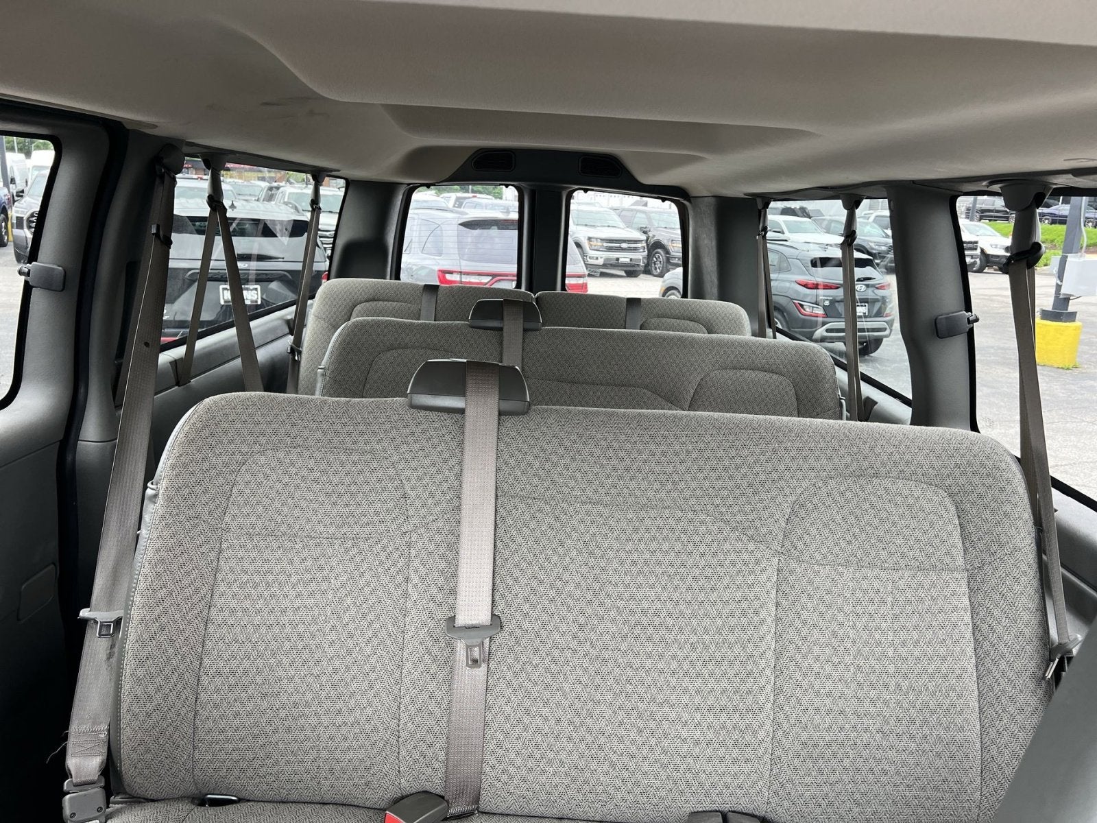 2025 Chevrolet Express 3500 LT