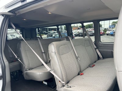 2025 Chevrolet Express 3500 LT