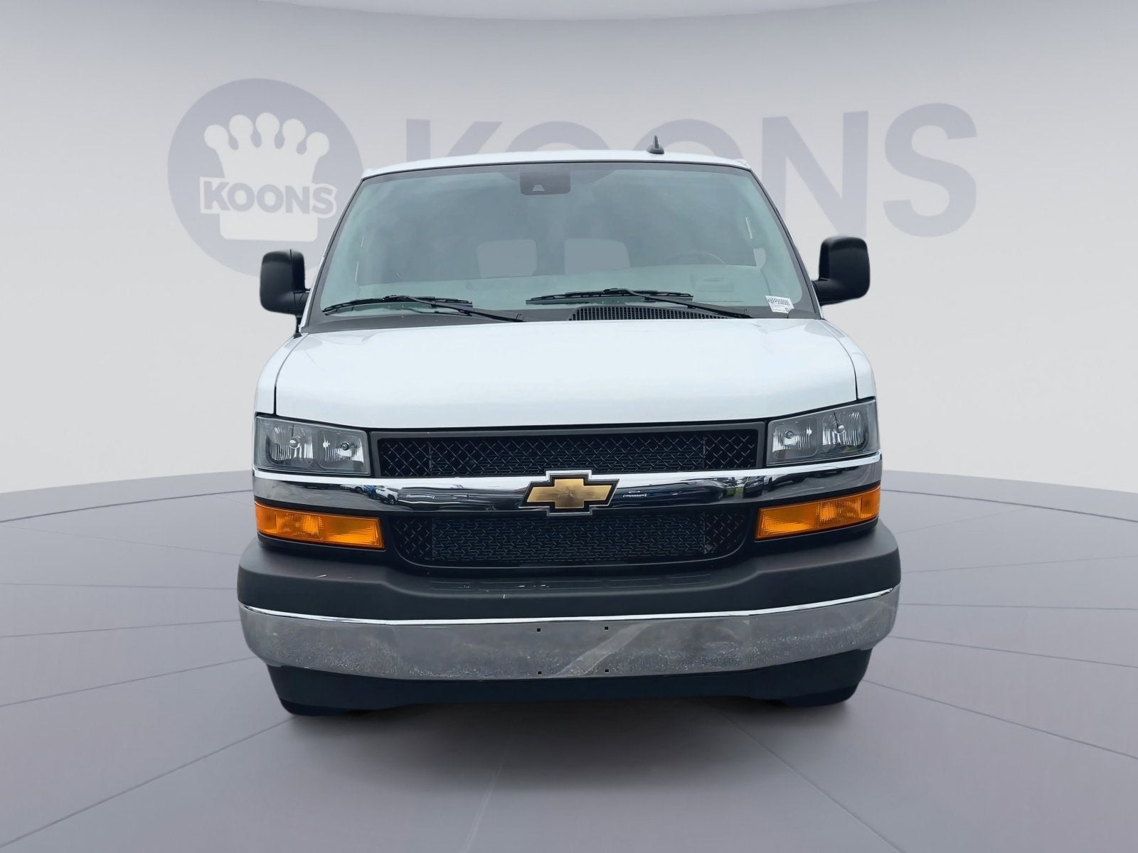 2025 Chevrolet Express 3500 LT