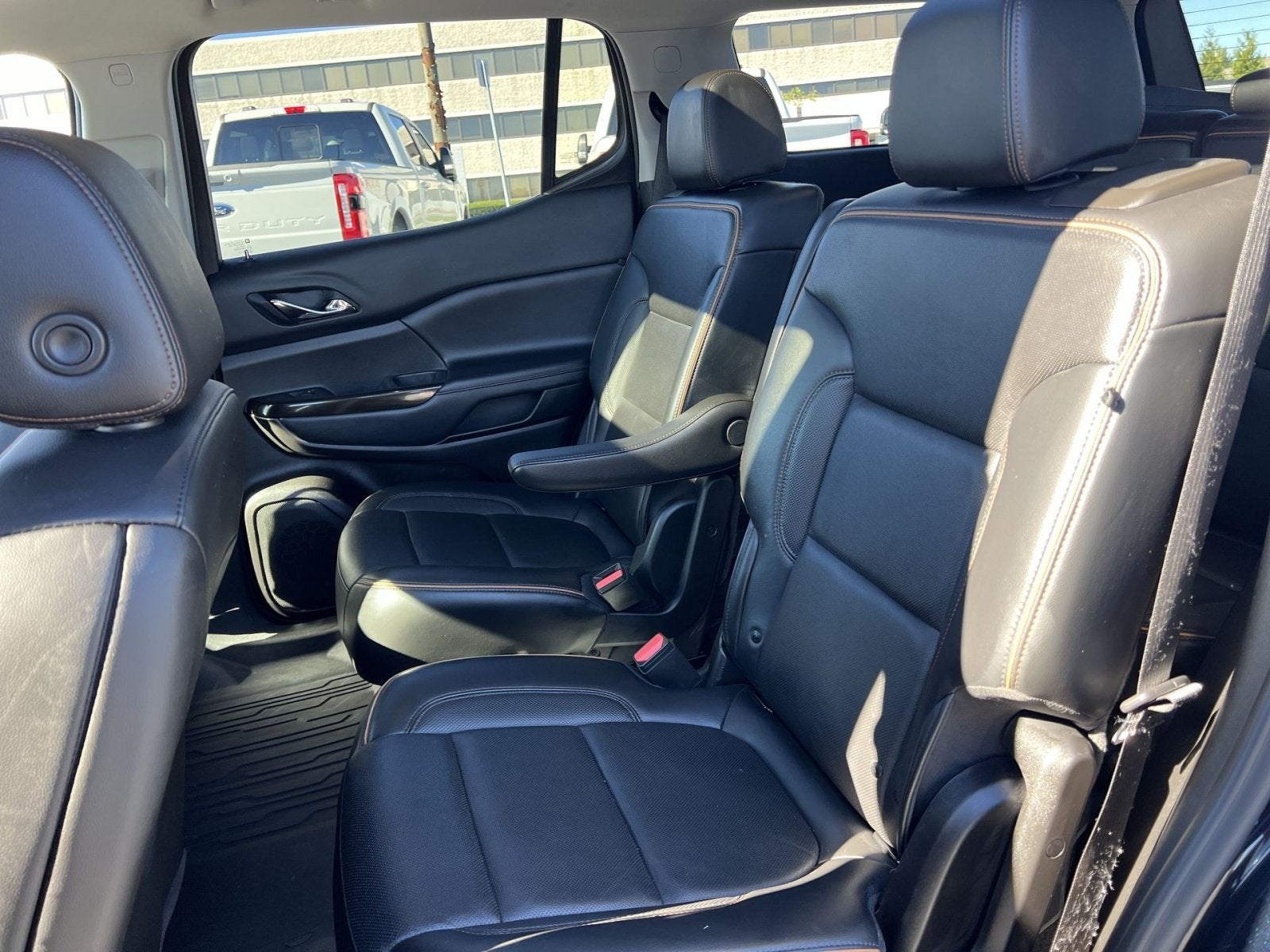 2022 GMC Acadia AT4