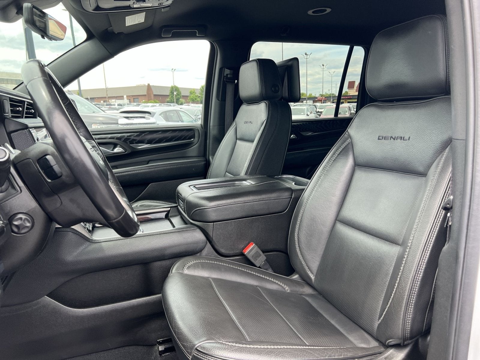2023 GMC Yukon XL Denali
