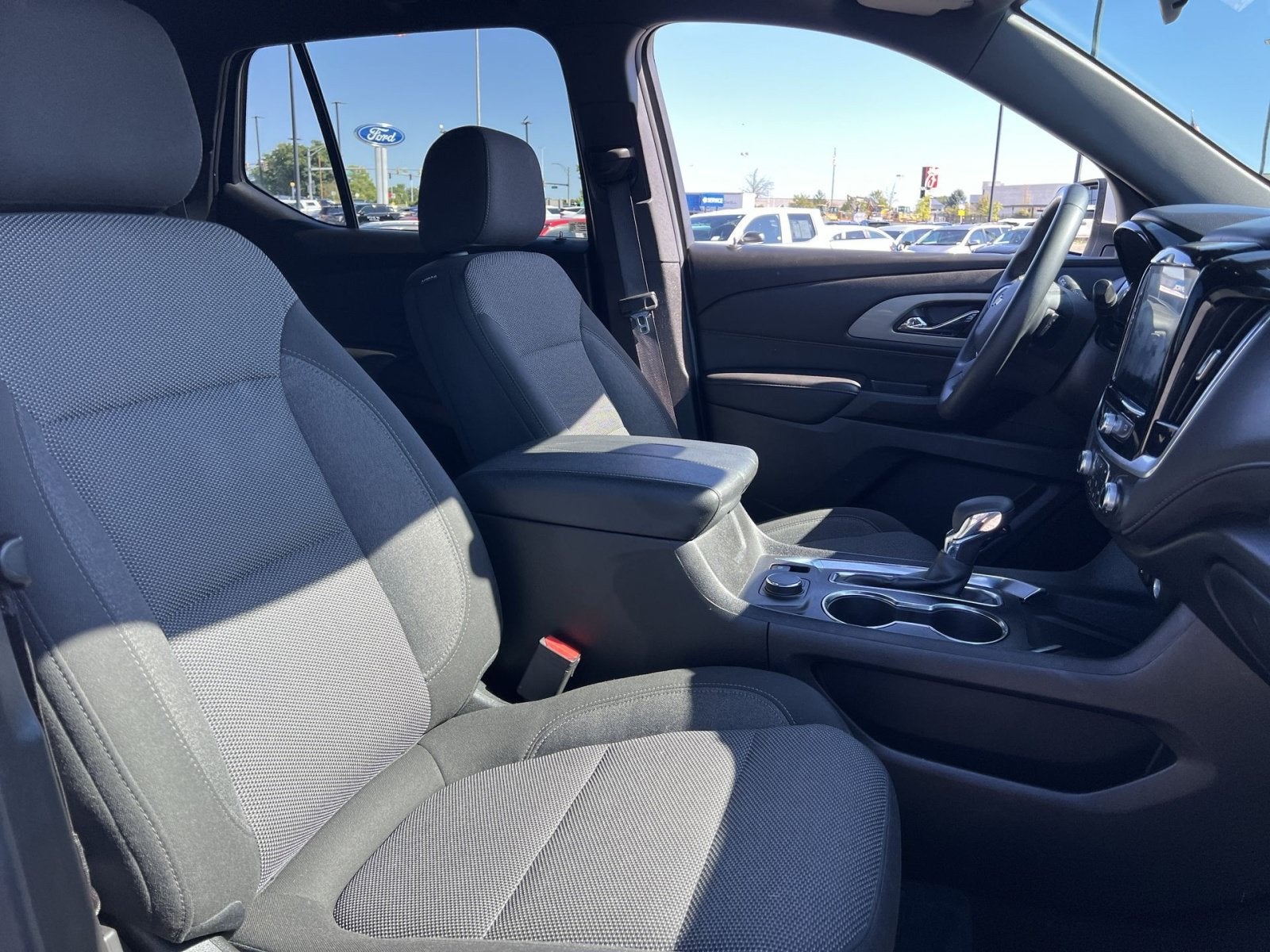 2023 Chevrolet Traverse LT