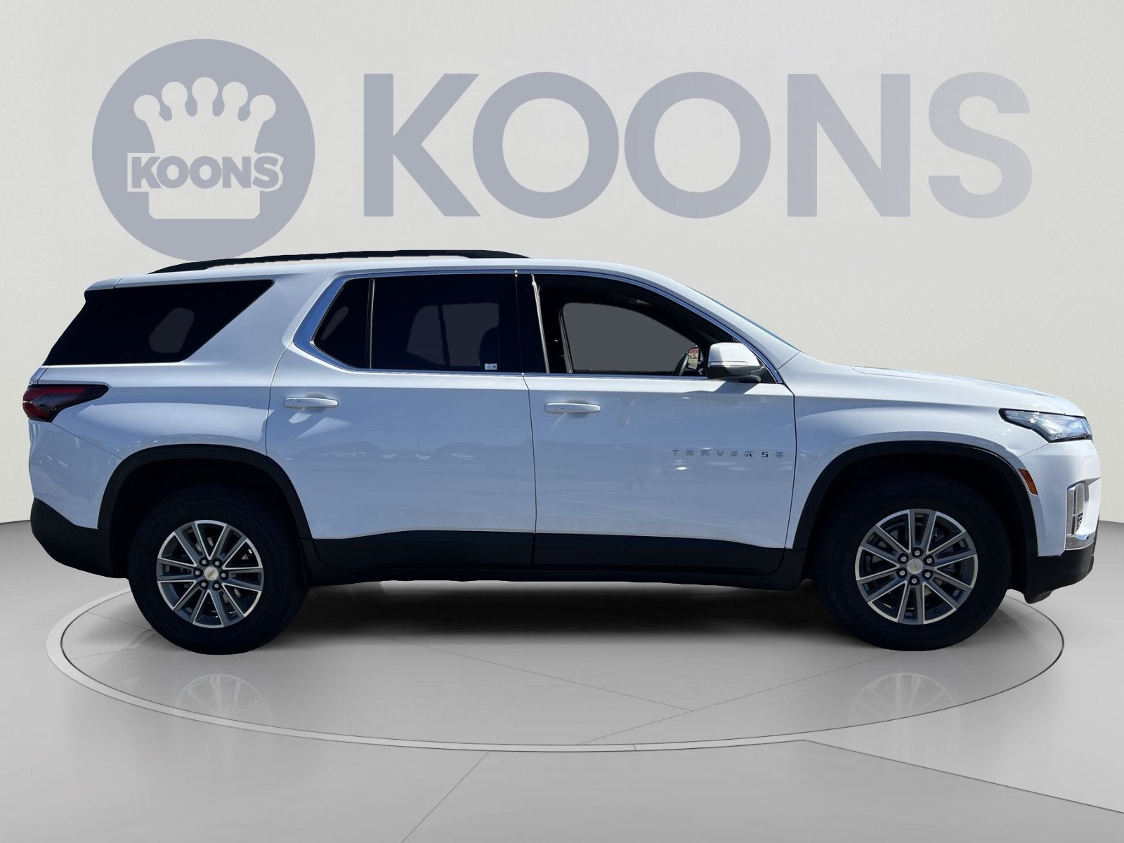 2023 Chevrolet Traverse LT