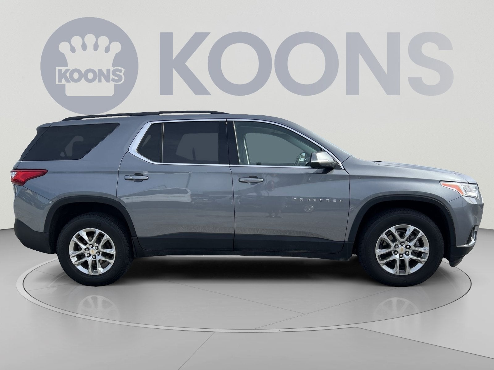 2021 Chevrolet Traverse LT