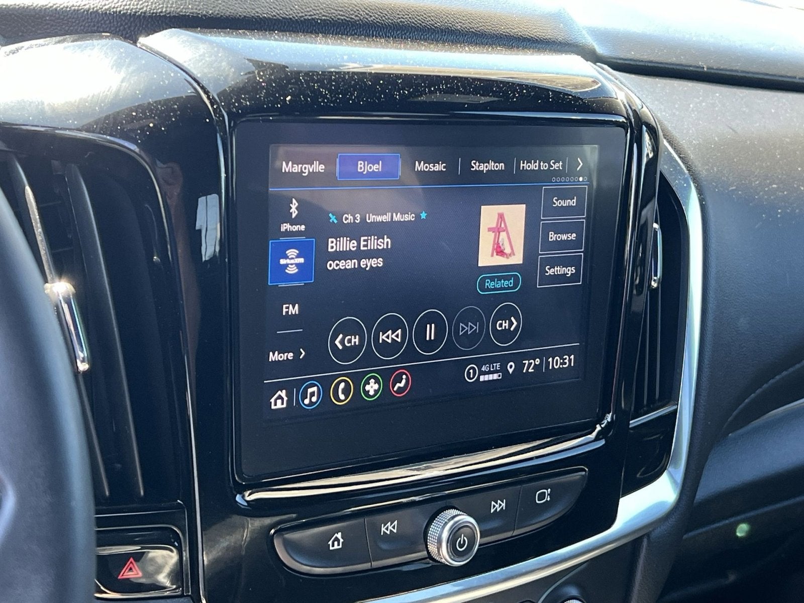 2023 Chevrolet Traverse LT