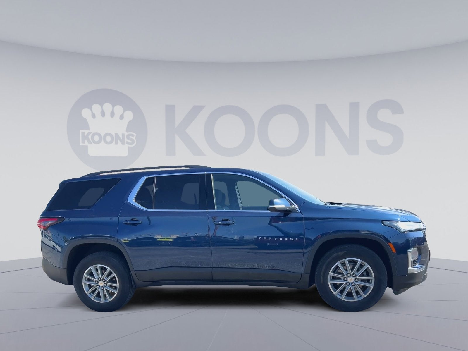 2023 Chevrolet Traverse LT