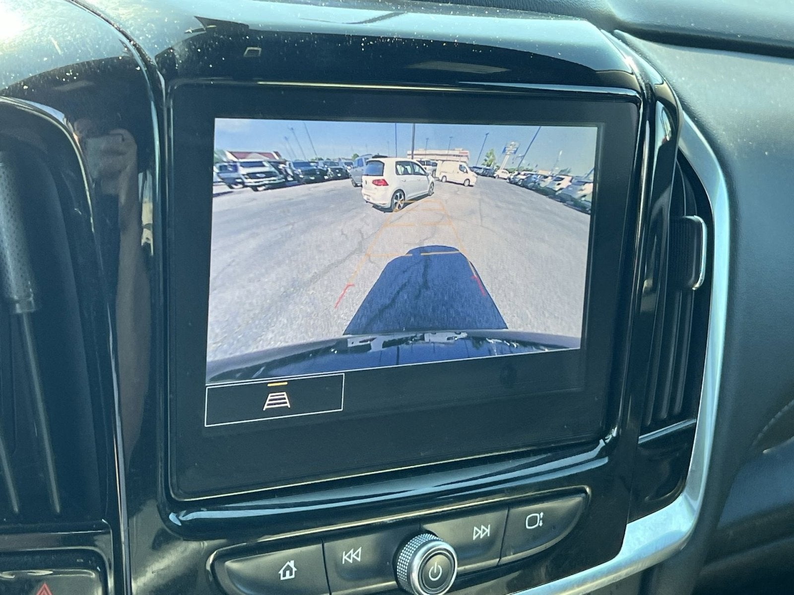 2023 Chevrolet Traverse LT