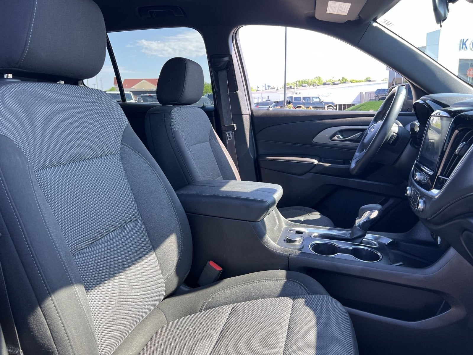 2023 Chevrolet Traverse LT