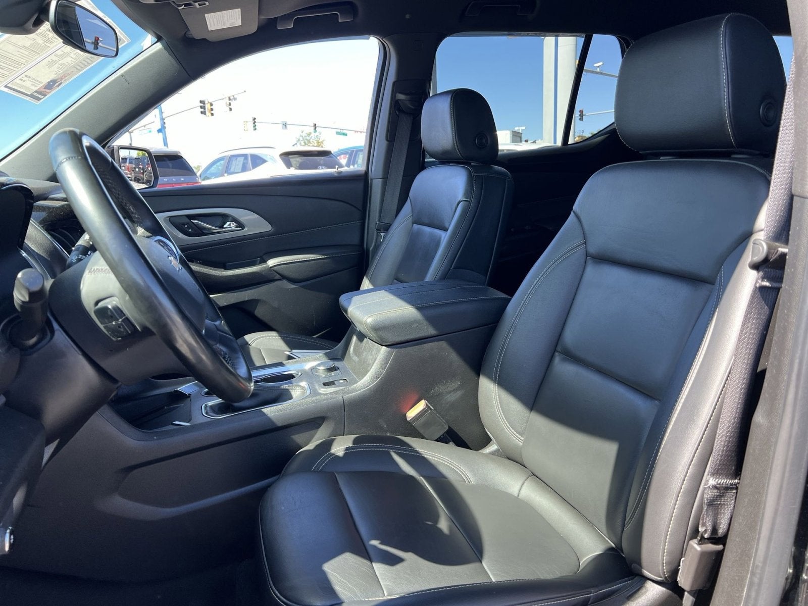 2023 Chevrolet Traverse LT Leather