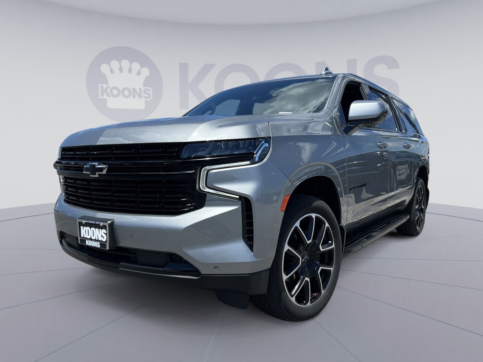 2023 Chevrolet Suburban 4WD 1500 RST's photo
