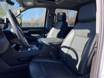 2025 GMC Sierra 3500HD Denali