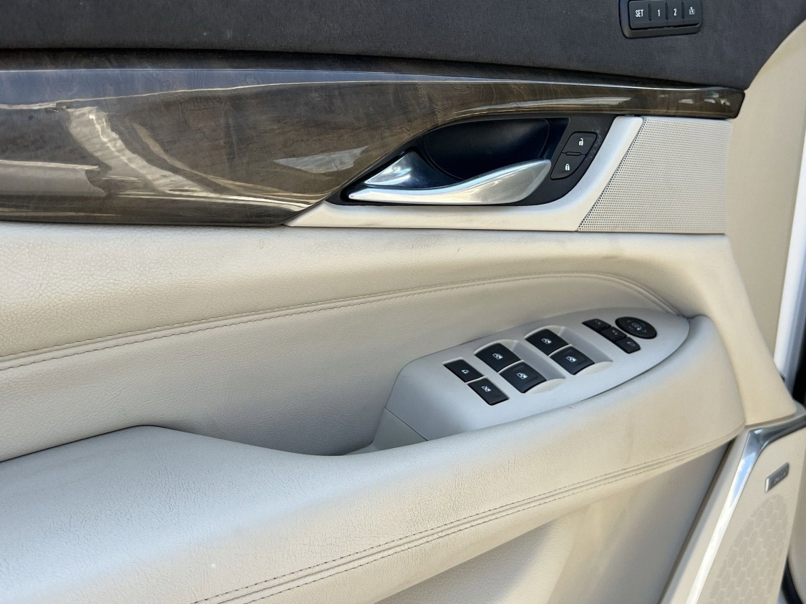2018 Cadillac Escalade Premium Luxury