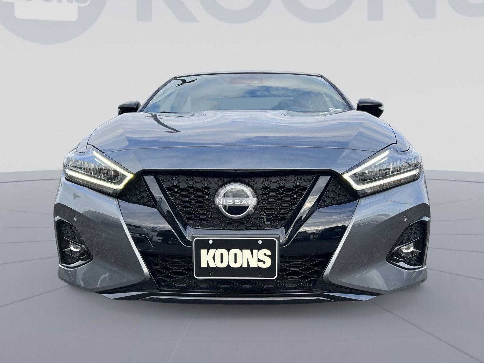 2023 Nissan Maxima SR