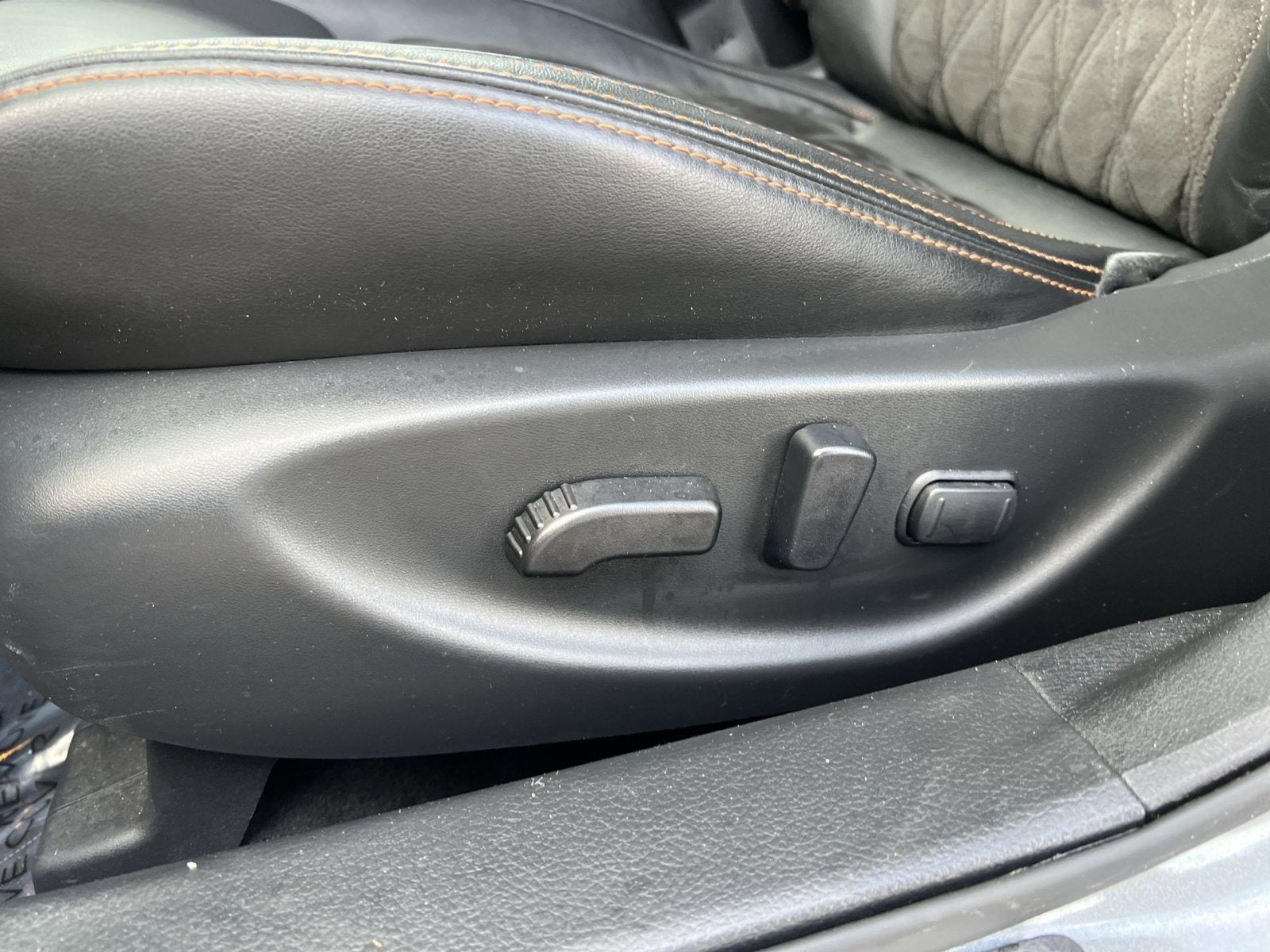 2023 Nissan Maxima SR