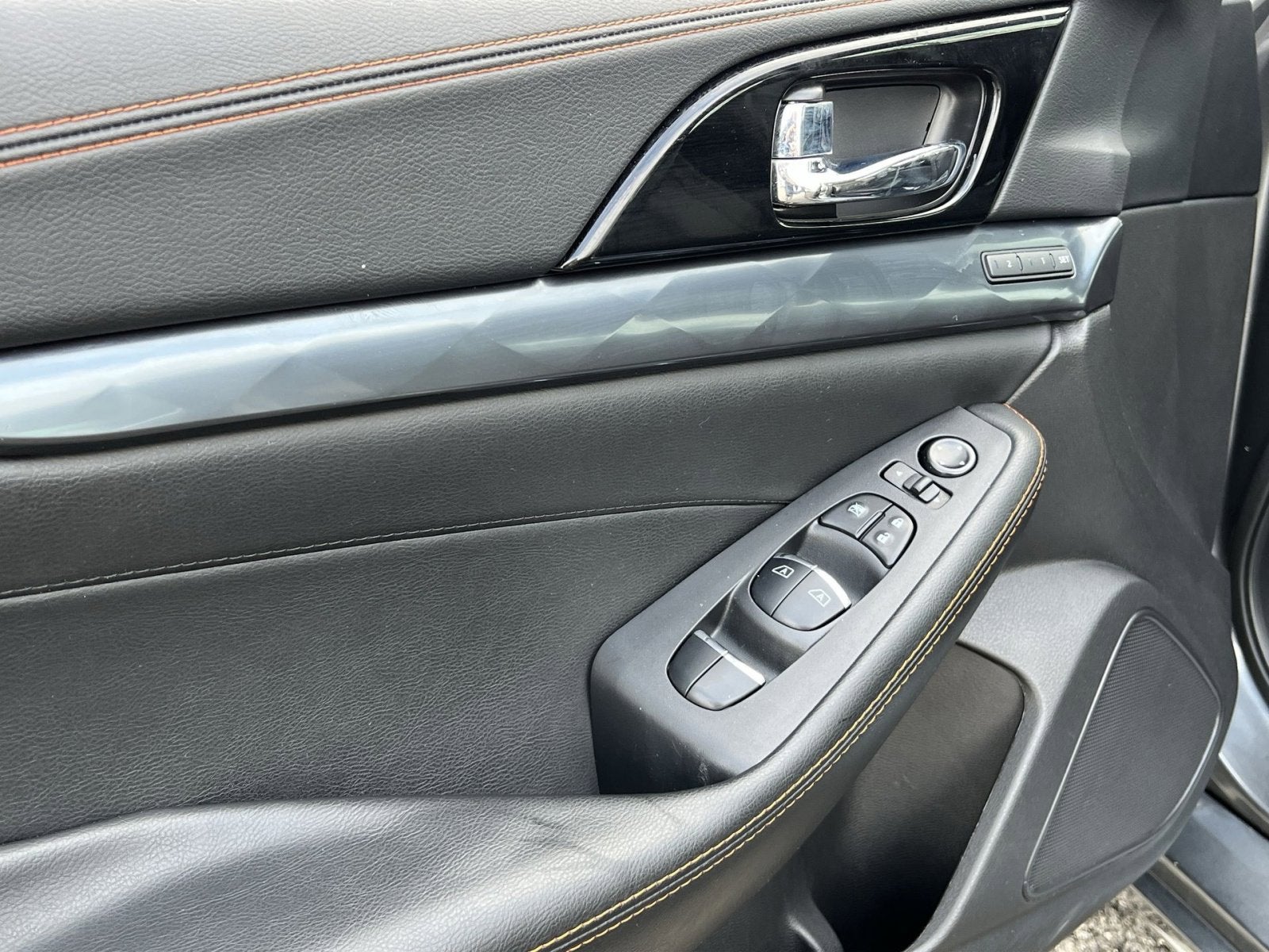 2023 Nissan Maxima SR