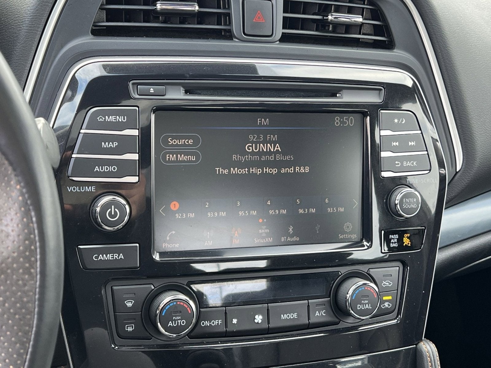 2023 Nissan Maxima SR