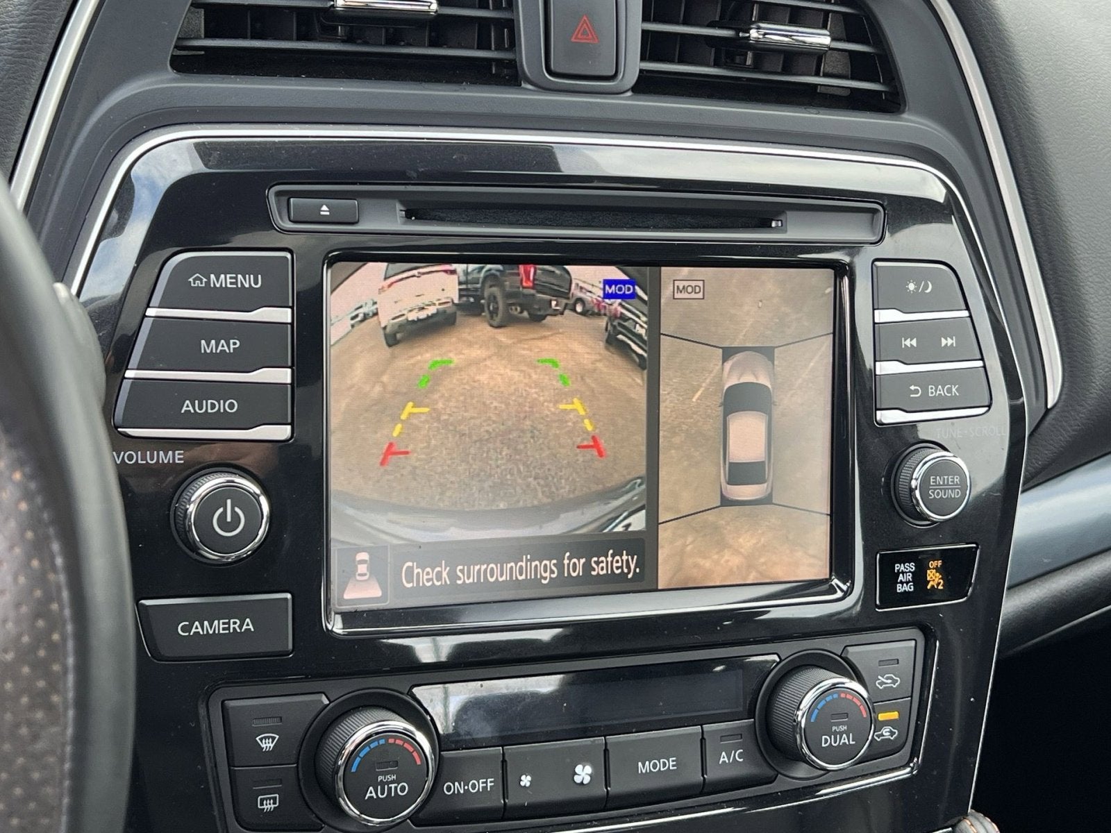 2023 Nissan Maxima SR