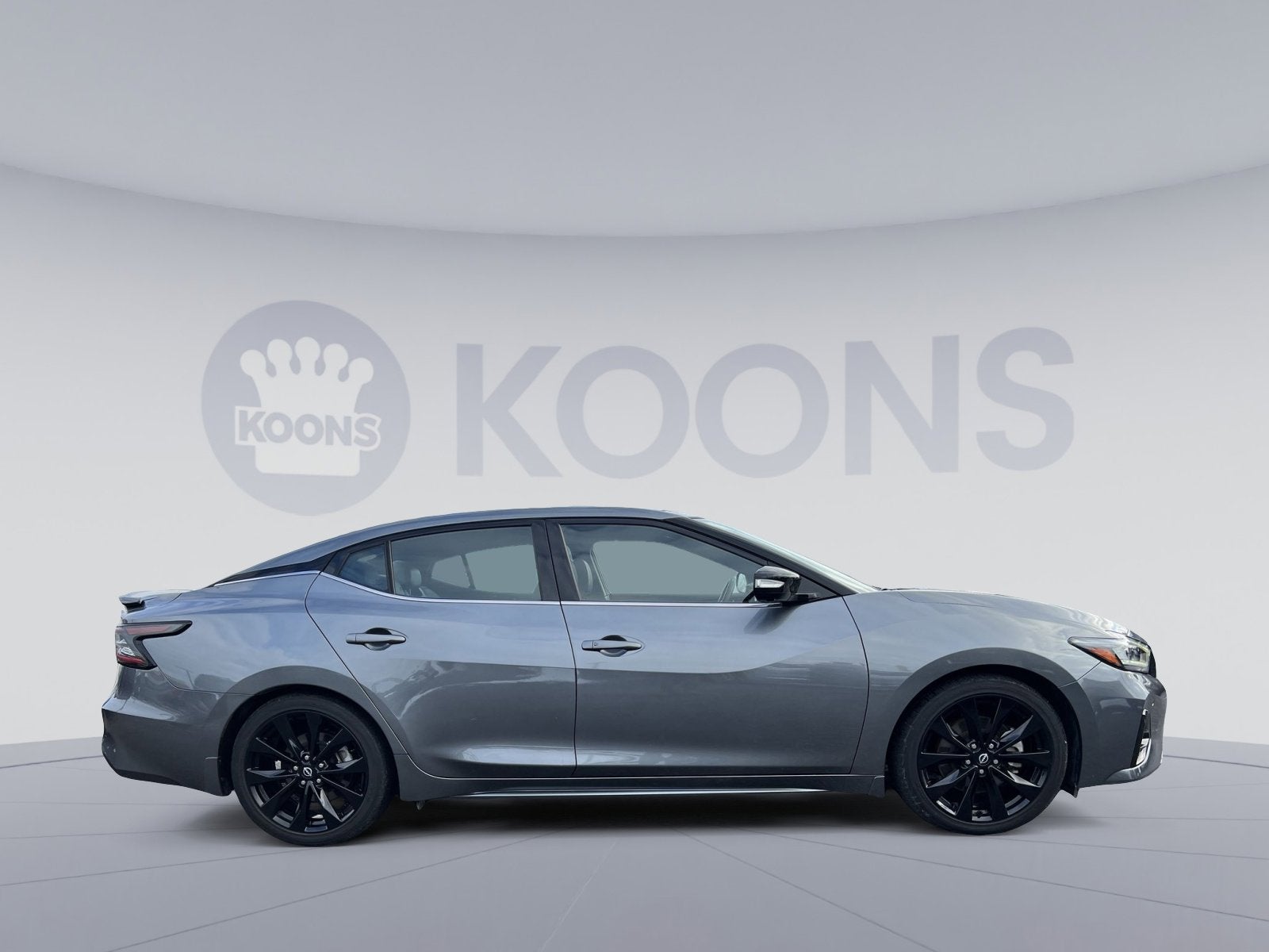 2023 Nissan Maxima SR