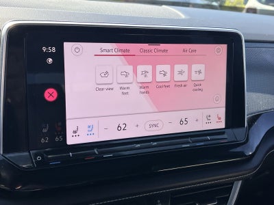 2024 Volkswagen Atlas Cross Sport 2.0T SEL Premium R-Line
