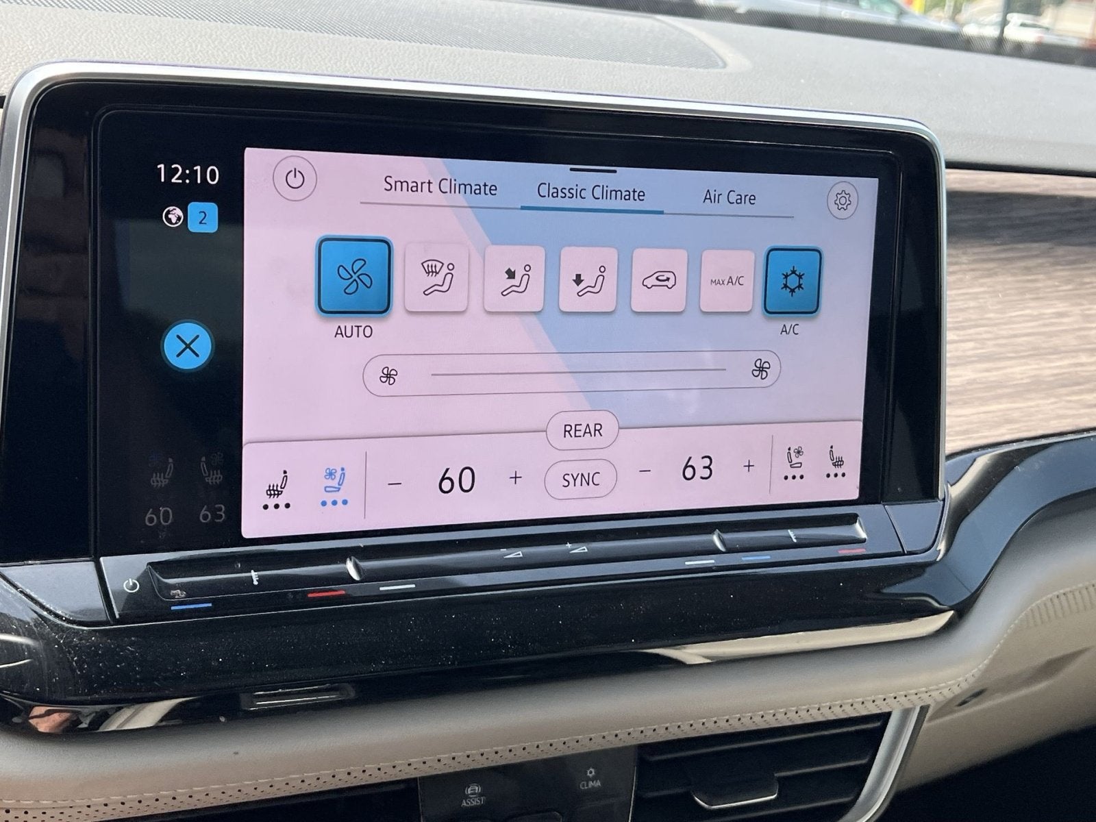 2024 Volkswagen Atlas 2.0T SEL Premium R-Line
