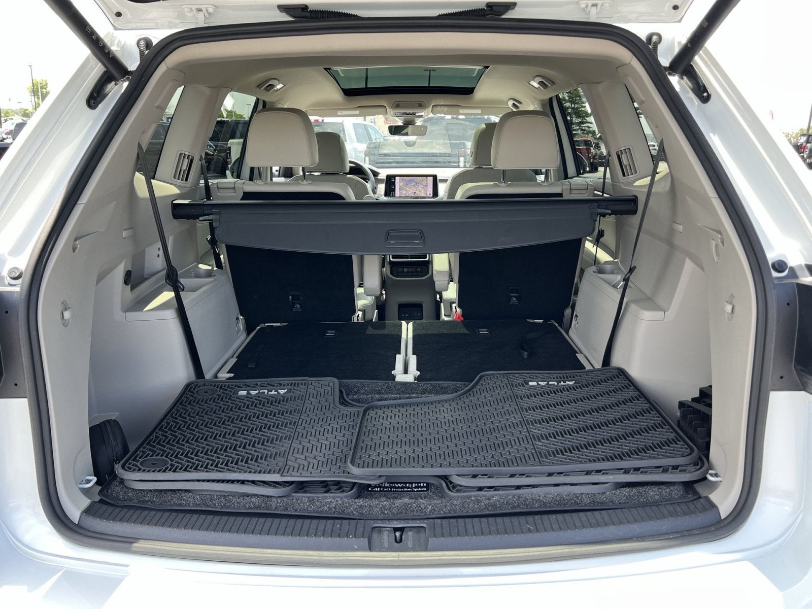 2024 Volkswagen Atlas 2.0T SEL Premium R-Line