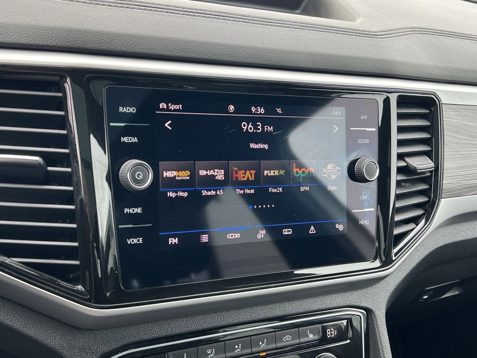 2022 Volkswagen Atlas Cross Sport 3.6L V6 SE w/Technology