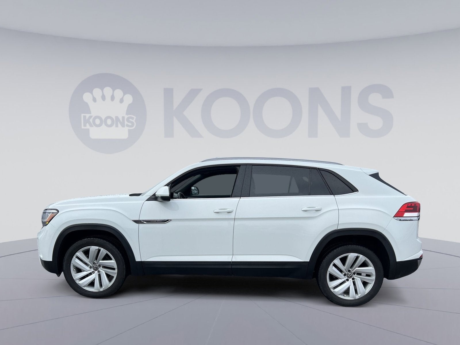 2022 Volkswagen Atlas Cross Sport 3.6L V6 SE w/Technology