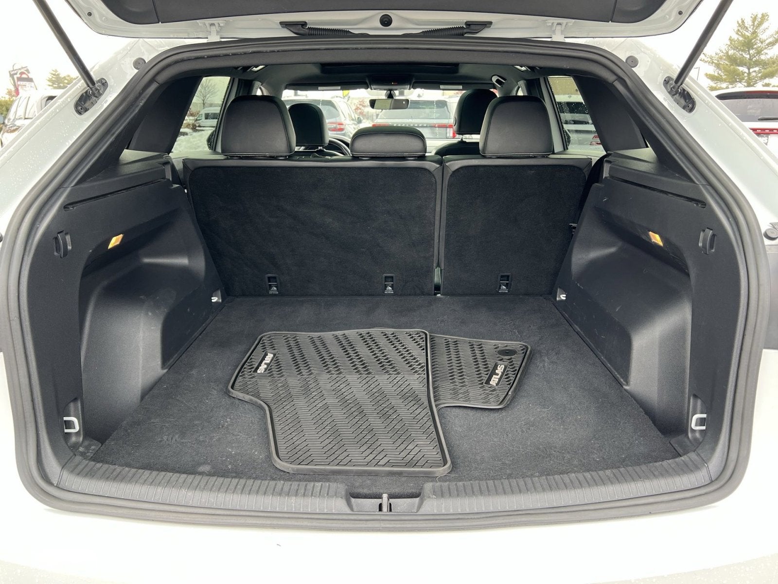 2022 Volkswagen Atlas Cross Sport 3.6L V6 SE w/Technology