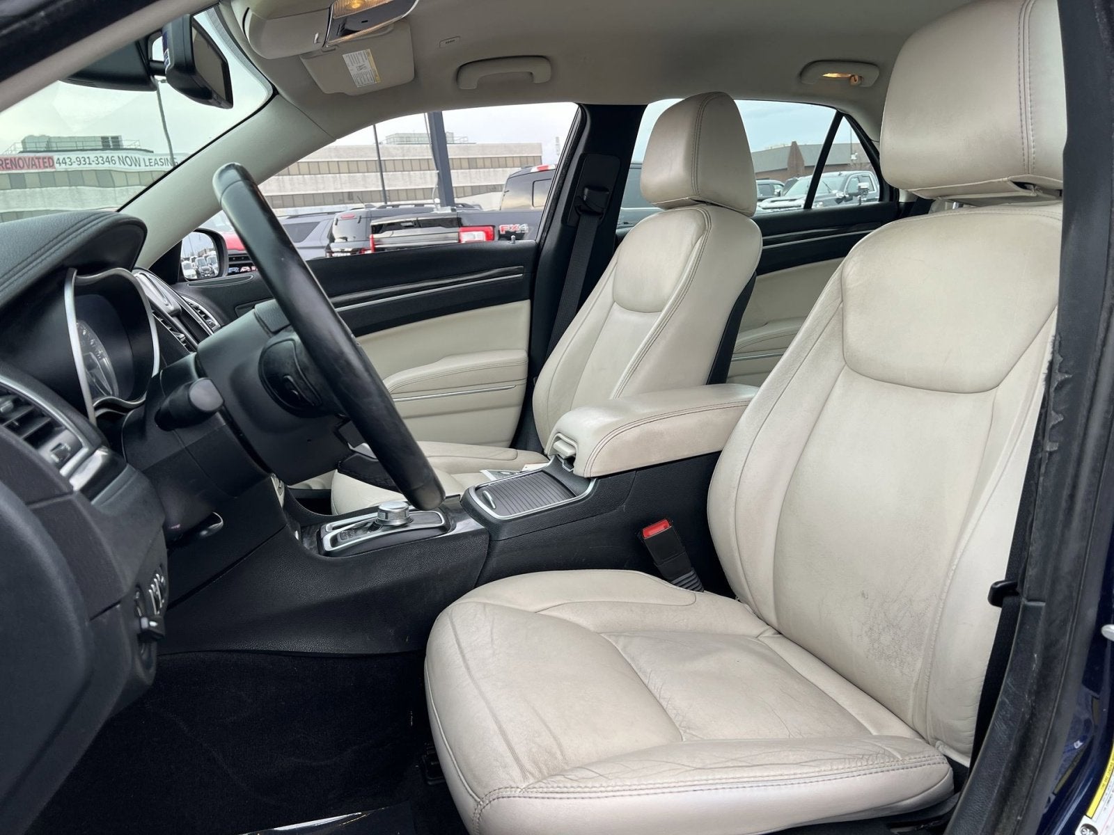 2017 Chrysler 300 Limited