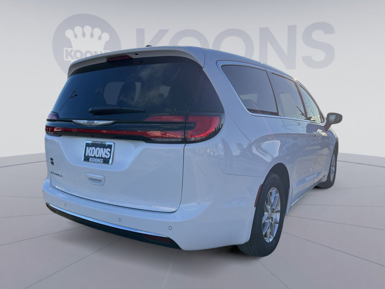 2025 Chrysler Pacifica Select