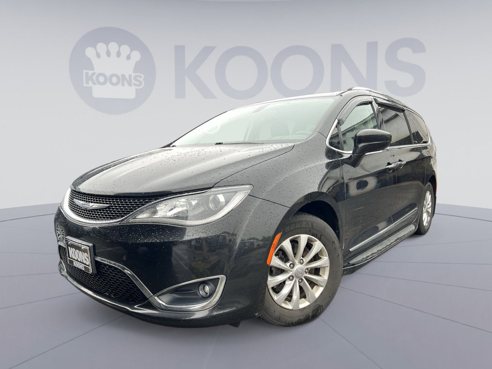 2018 Chrysler Pacifica's photo