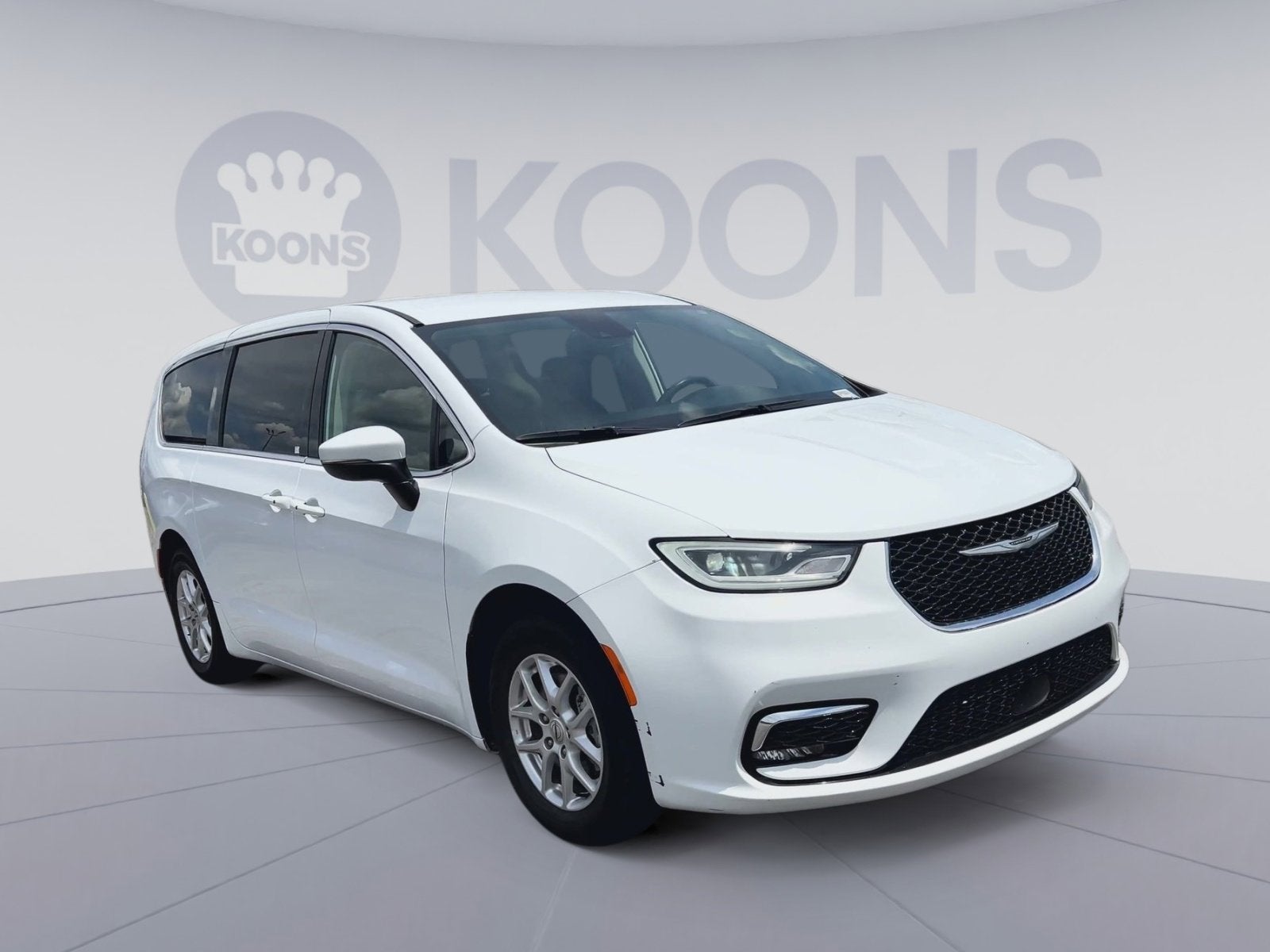 2023 Chrysler Pacifica Touring L