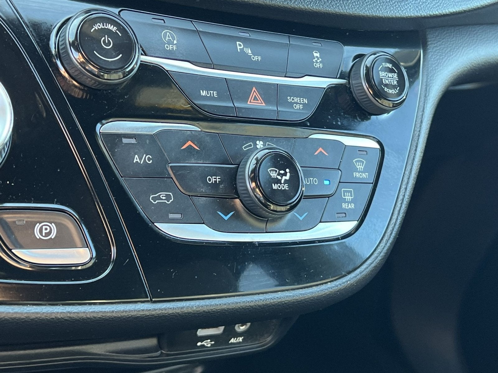 2020 Chrysler Pacifica Touring
