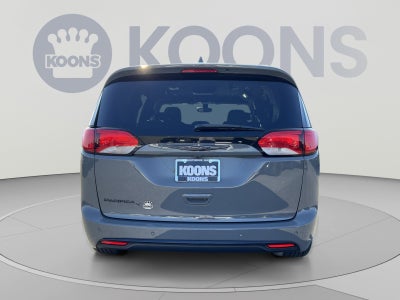 2020 Chrysler Pacifica Touring