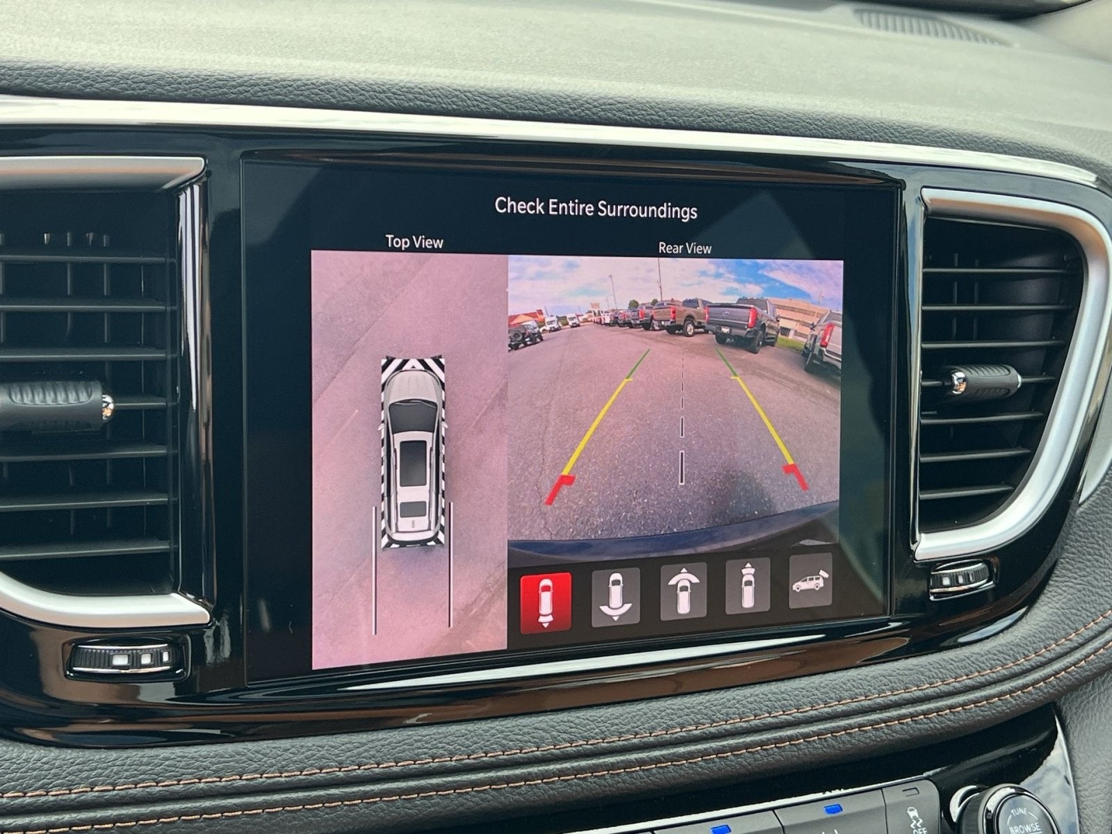 2026 Chrysler Pacifica Pinnacle